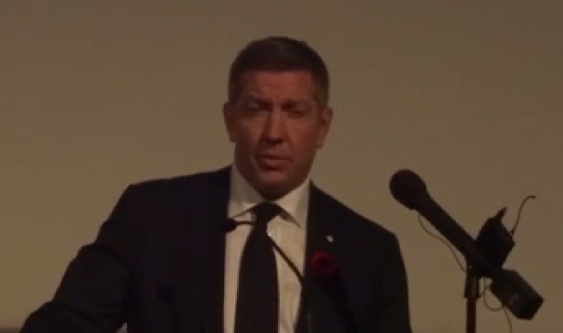 Sheldon Kennedy Introduces SWIFT CURRENT at Rendezvous w/ Madness Opening Night